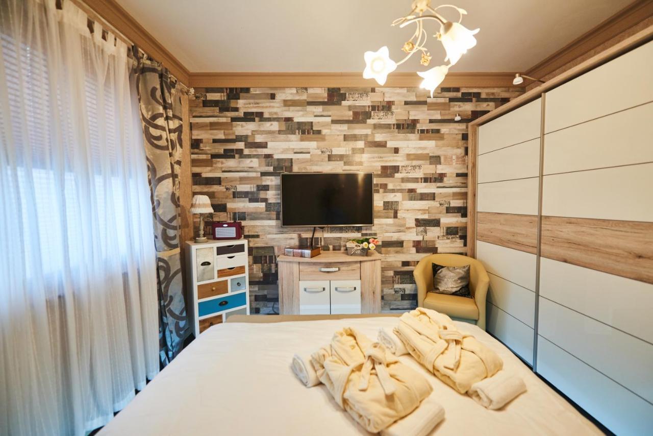Apartment Alpremira Varna Bagian luar foto